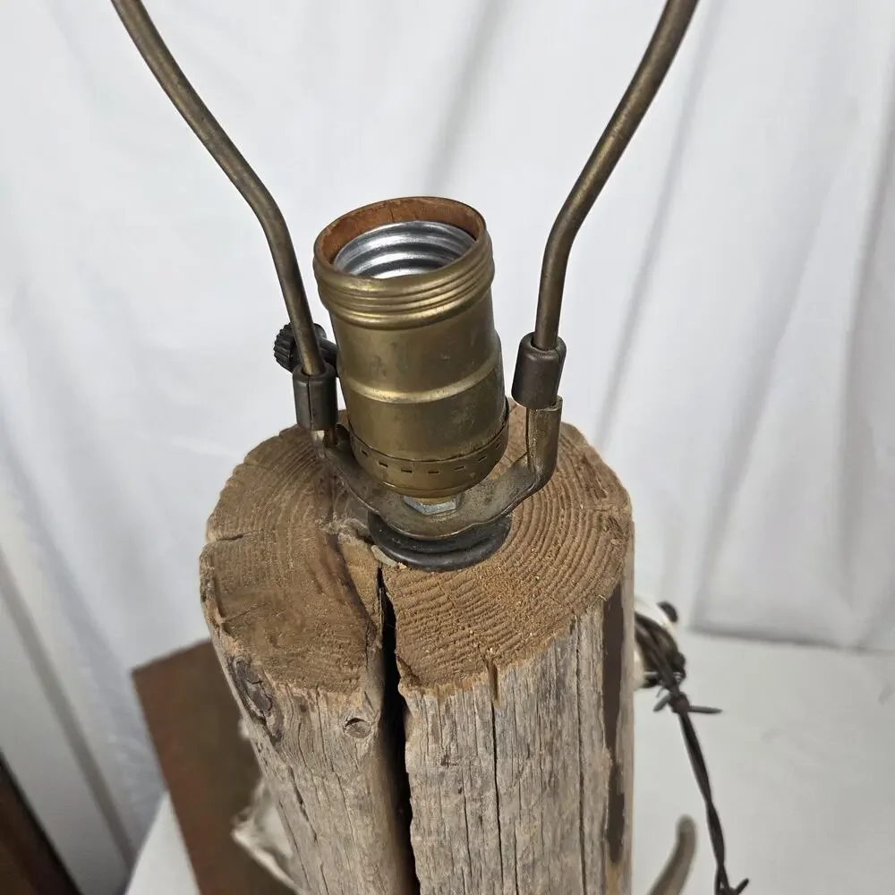 Rustic Deer Skull Barbed Wire Table Lamp Lodge Cabin Western Decor Vintage